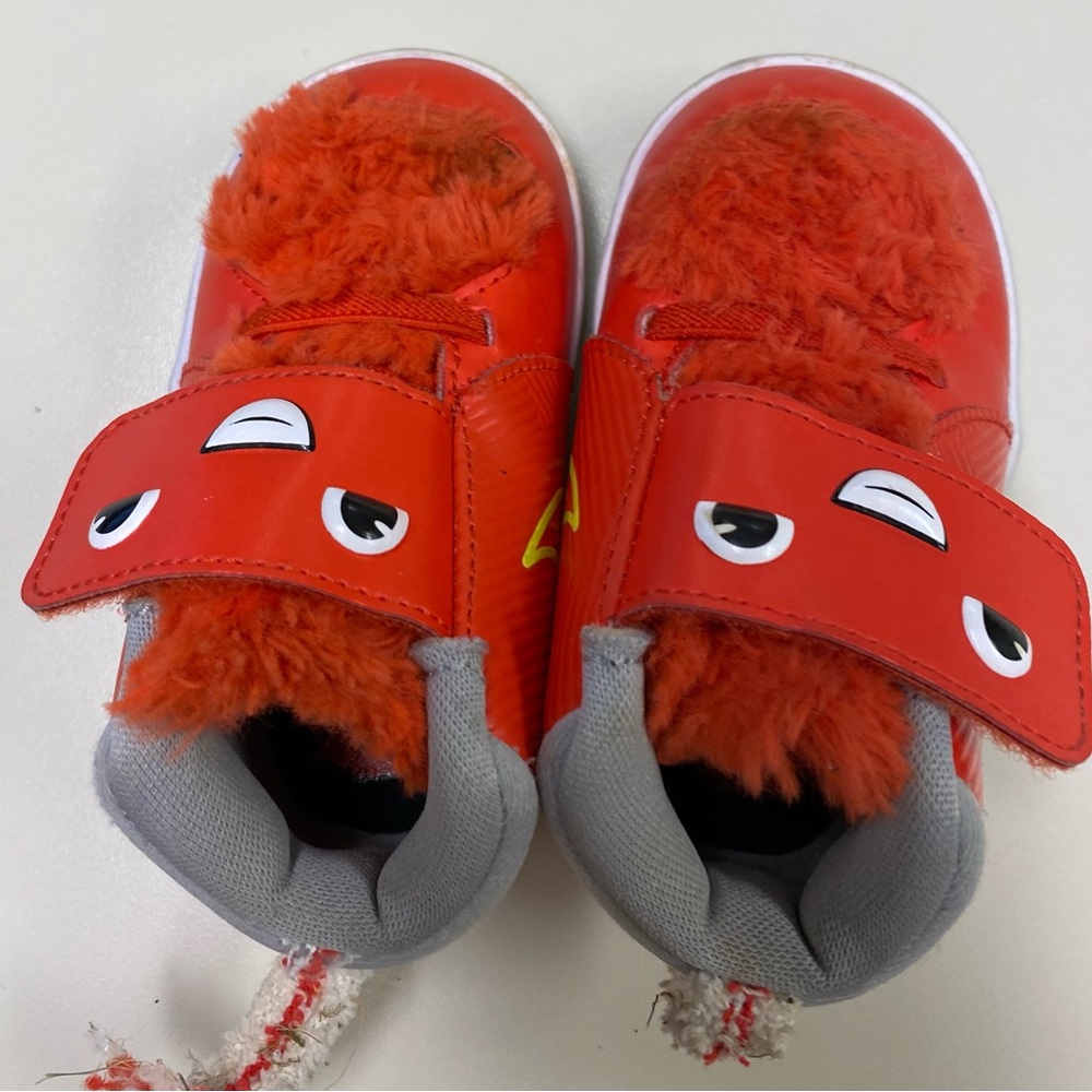 Nike Team Hustle D 9 Fast Y Furry toddler 5C